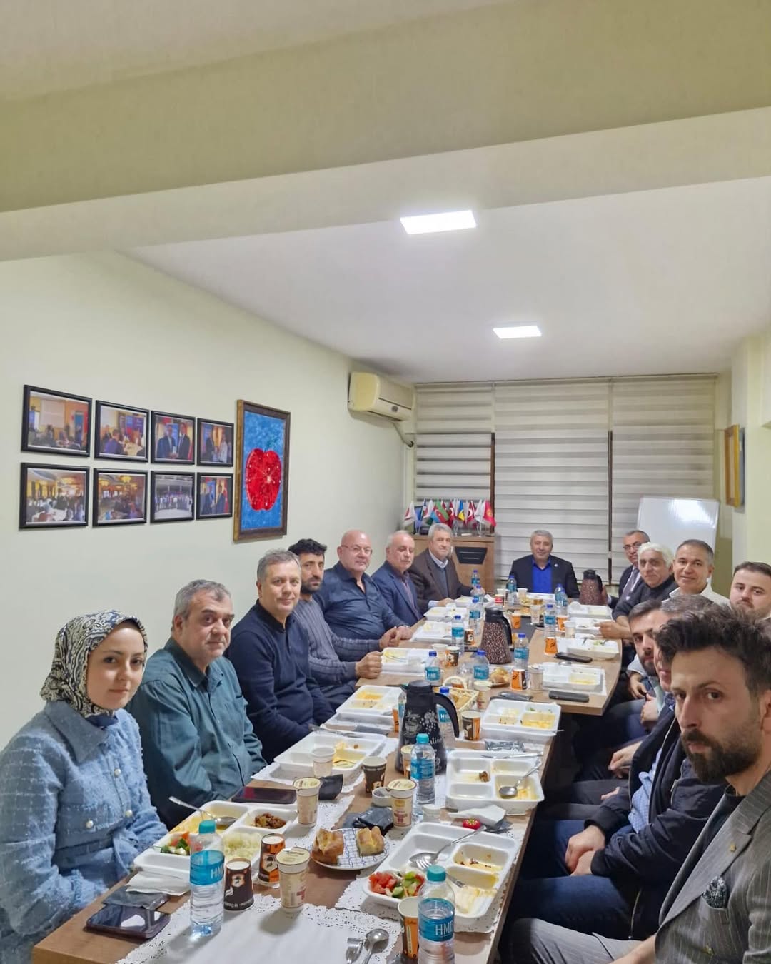 Düzenlemiş olduğumuz iftarımızı Gayet samimi ve hoş bir atmosfer içerisinde gerçekleştirdik. Emeği geçen ,katılan tüm arkadaşlarımıza teşekkür ederiz.