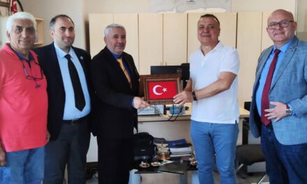 DUTTİP olarak Genel Başkanımız Ahmet Ortatepe Başkanlığında yönetim kurulu üyelerimiz Ayhan Otçu ve Erkan Önder ,YİK üyemiz Necdet Ertuğruldan oluşan heyetimiz Ticaret Bakanlığı İstanbul ihracatçı Birlikleri Genel Sekreterliği Şube Müdürü sayın Necati Korkmaz beyi ziyarette bulunarak