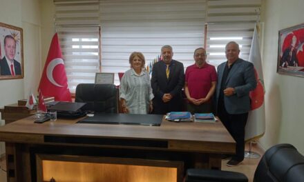 BDU Diplomatlar Birliği Kurucu Başkanı Musa Kandemir, Kurucu Başkan Yardımcısı , DUTTİP Kuveyt Temsilcimiz Nalan Özkan ve Kurucu Yön.Kur.Üyesi M.Nuri Kaynar ziyaretimizde bulundular .