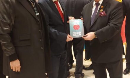 Kızıl Elma yolunda milli birlik ve kardeşlik ruhunu yeniden diriltmek amacıyla Seyfullah Türksoy’un öncülüğünde İstanbul InterContinental Otel’de düzenlenen Dünya Karapapak Türkleri Kurultayı’na, Genel Başkanımız ve Dünya Ticaret ve Kültür Derneği Yüksek İstişare Kurulu Başkanımız Sayın Ahmet Ortatepe liderliğinde güçlü bir heyetle katılım sağladık.