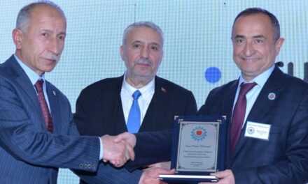 Kızıl Elma Yolunda Birlik ve beraberlik iftar soframızı teşrifleriyle onurlandıran